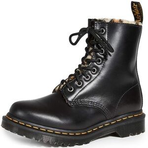Dr. Martens 1460 Serena Fluff 8 Eye Boots